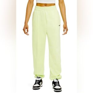 Nike Sweatpants